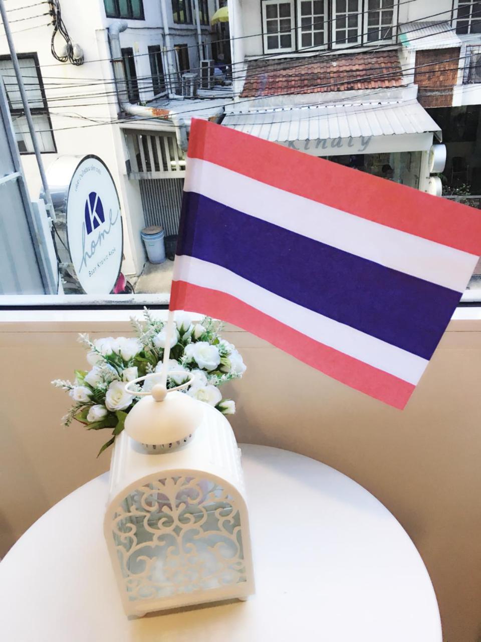 K Home Asok Bangkok Bagian luar foto